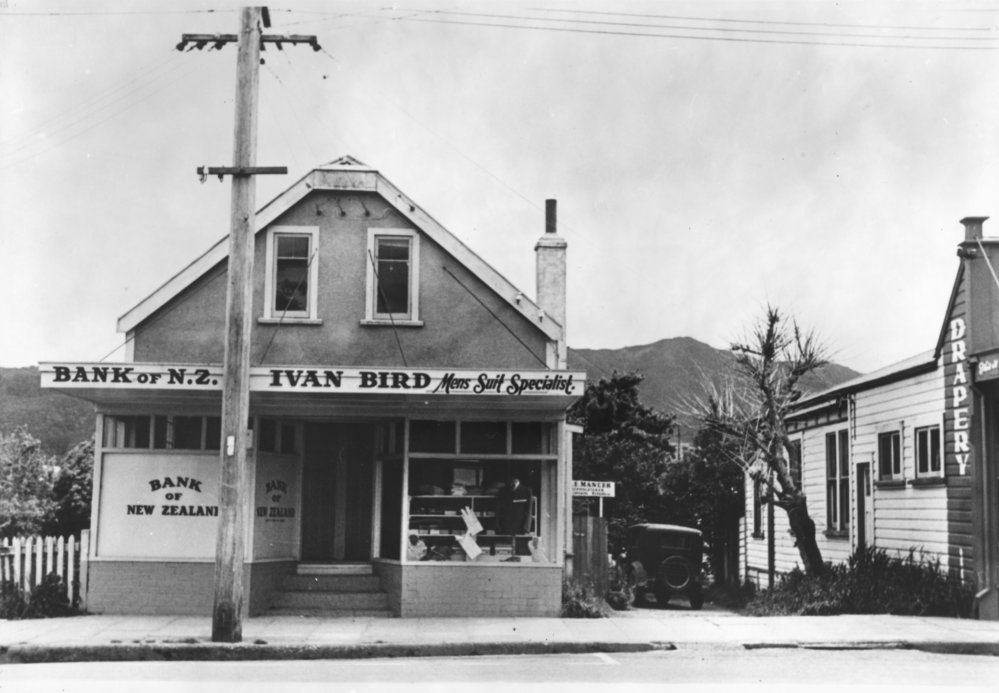 Main St, Upper Hutt, Jan. 1948; north side 22, Bird-Duncan. [P4-122-1777]