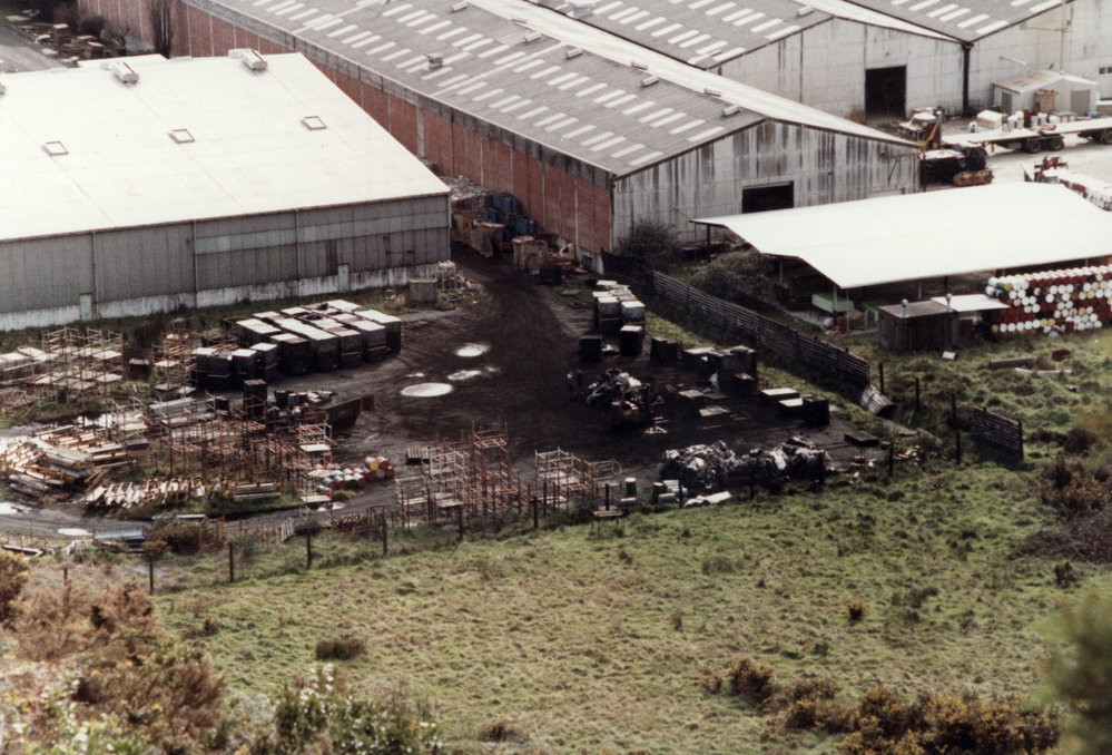 Dunlop factory; raw materials; carbon black