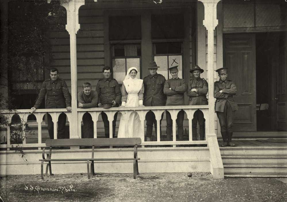 First World War patients at Dr Izard's country home