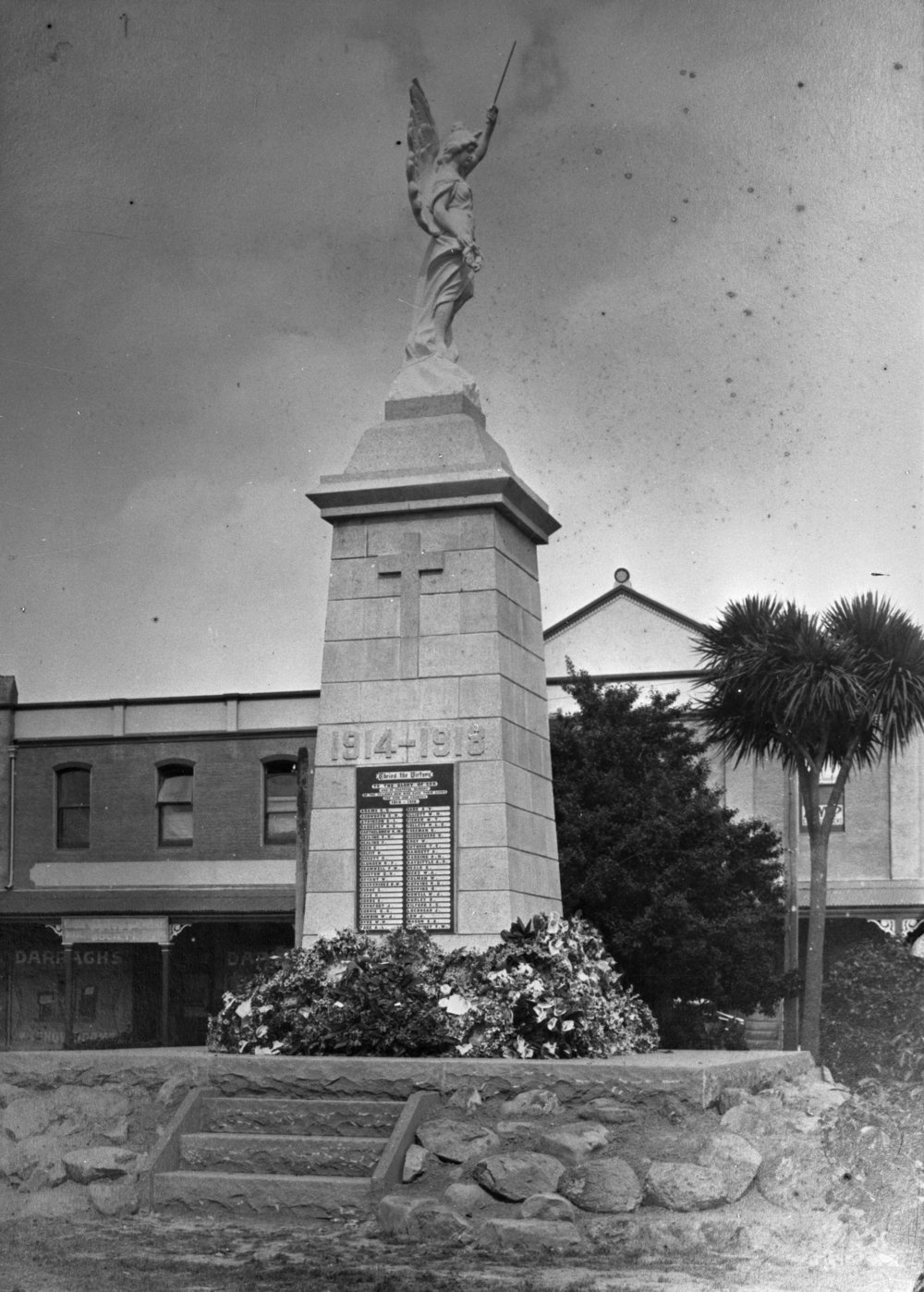 War memorial 