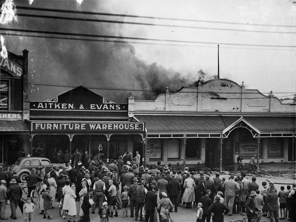 Wackrill and MaGuire's fire - 1937