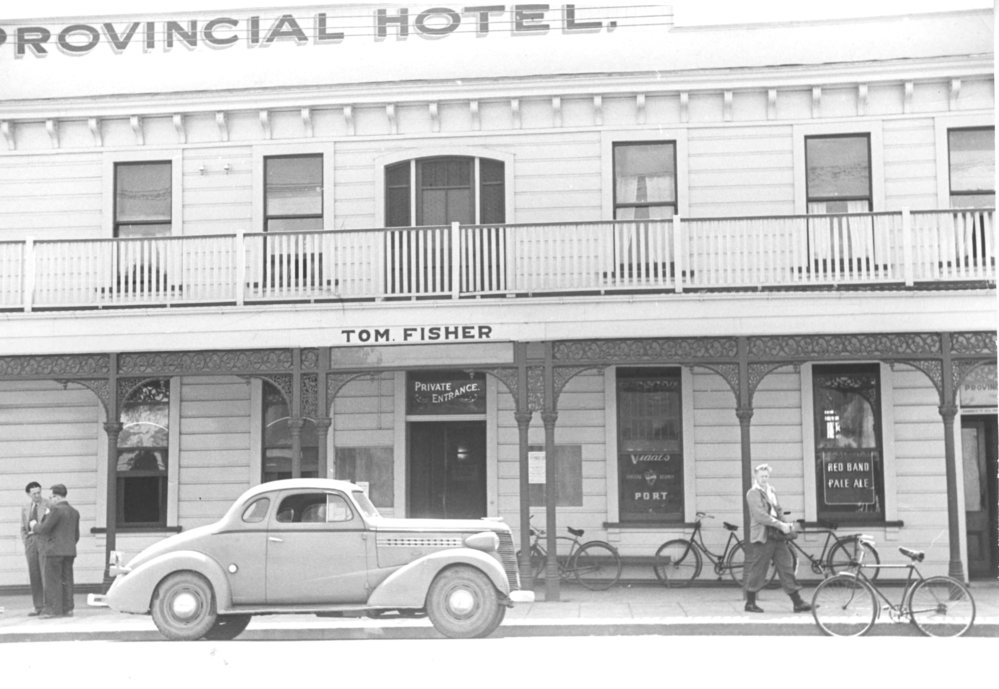 Main St, Upper Hutt, Jan. 1948; north side 14; Provincial Hotel