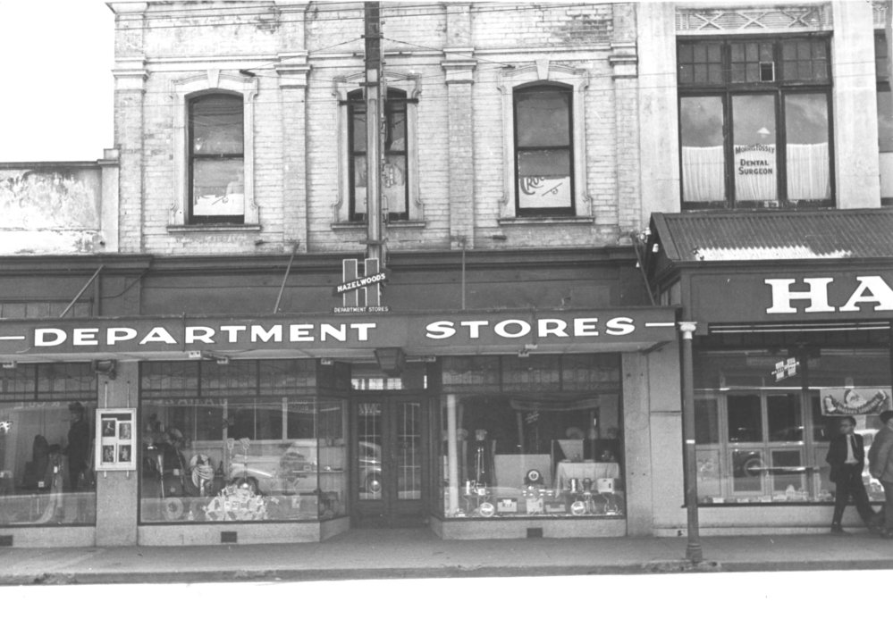 Main St, Upper Hutt, Jan. 1948; north side 17; Hazelwoods change of height