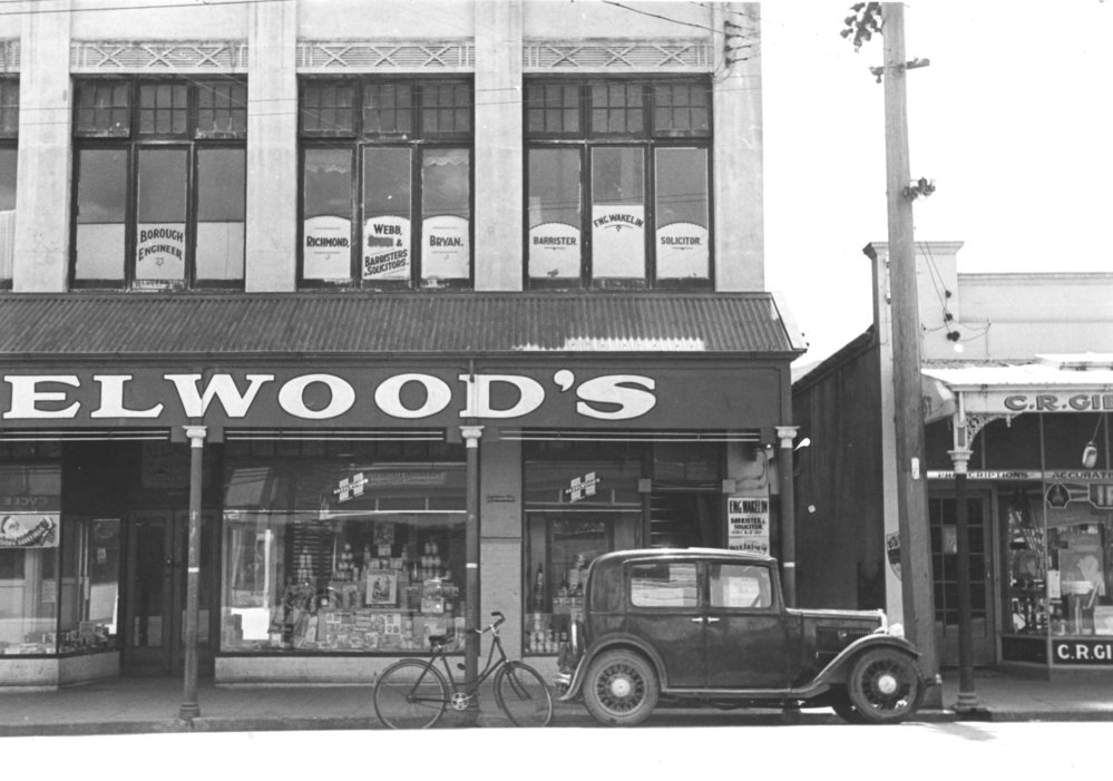 Main St, Upper Hutt, Jan. 1948; north side 18, Hazelwoods-Gibbs