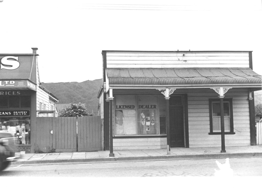 Main St, Upper Hutt, Jan. 1948; north side 24, Duncan's-Dealer