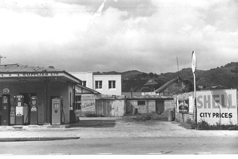 Main St, Upper Hutt, Jan. 1948; south side 22, UH Petrol