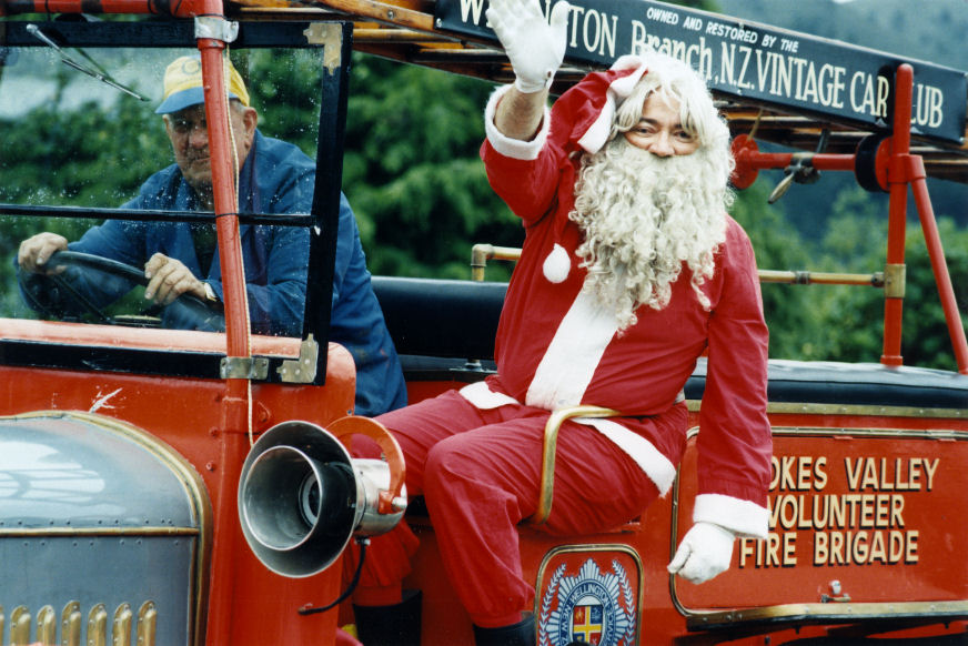 Christmas parade; Stokes Valley 1995; Santa and fire engine