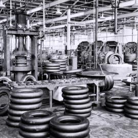 Dunlop tyres; moulding; cross-ply, all sizes