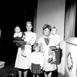 City status; fashion spotting contest; best-dressed mother-and-child winners