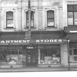 Main St, Upper Hutt, Jan. 1948; north side 17; Hazelwoods change of height