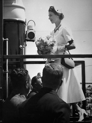 Visit of Queen Elizabeth II, 1953-1954